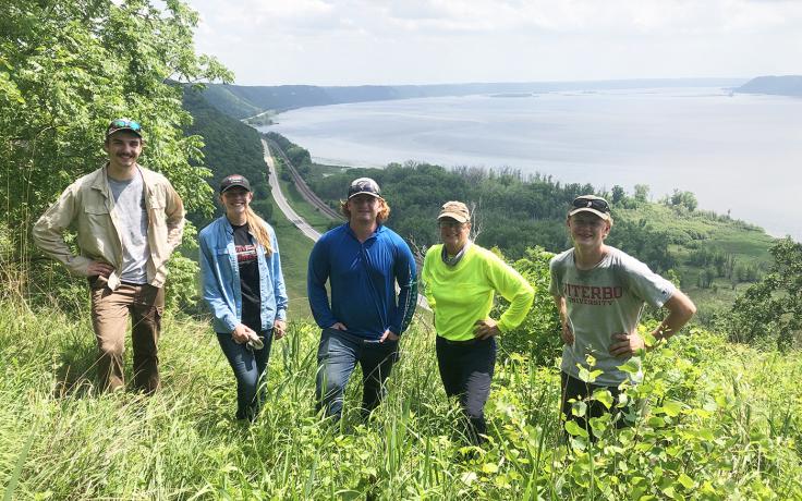 2022 summer intern crew to restore habitat for climate protection